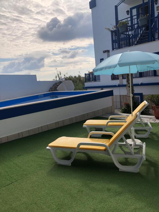 סאו מרטיניו דו פורטו Villa Praia מראה חיצוני תמונה