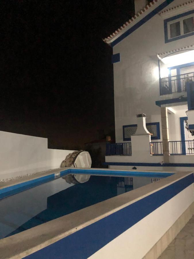 סאו מרטיניו דו פורטו Villa Praia מראה חיצוני תמונה